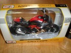  maisto Brand  Ducati - Diavel Carbon  Motorcycle Diecast Model Toy  Scale  1 12