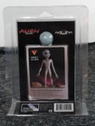Shadowbox Alien Series Grey Alien Set Number 1 W  Figure   Trading Card 1996 New