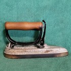 Antique Sensible Number 1 Sad Iron With Removeable Handle - Nice Condition