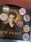 Twilight Saga New Moon Metal Collectable Lunchbox Team Edward   Jacob   Magnets
