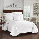 King Charles Modern Farmhouse Floral Matelasse 100  Full queen White Coverlet
