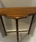 Antique Victorian Parlor Table 1890   s To Early 1900   s Scalloped Top  Spindle Leg