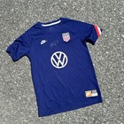 Signed Usa Women   s National Soccer Team Jersey Nike Size Large Autographed