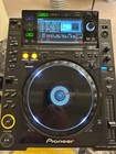 Pair 2x Pioneer Cdj-2000 Dj Multi Player Digital Turntable   Udg Bags