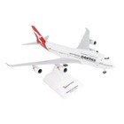 Skymarks Skr1064 Qantas Airways Boeing 747-400 Vh-oej Desk 1 200 Model Airplane