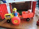 Vintage 1980 s Fisher Price Little People  2501 Farm 100  Complete Nice  Works 