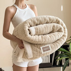 Thick Warm Winter Blanket Bedspread On The Bed Weighted Fleece Throw Blanket Flu