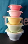 Tupperware Servalier Bowls Set Of 5 Pastels Blue Green Pink Yellow New Free Ship