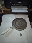 Vtg Stovetop Heat Diffuser Simmer Plate 8  Perforated White Handle Dr28