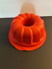Vtg Lot Of 2 Tupperware Silicone Baking Mold Form Fluted Bundt 4650   Round 5023