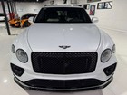 2021 Bentley Bentayga V8 Pano Roof  Naim Audio  Carbon Trim  Blackline