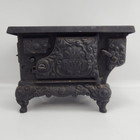 Vintage Royal Cast Iron Display Cook Stove Miniature Parlor Kitchen Range