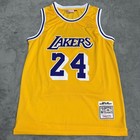 Kobe Bryant  24 Signed Lakers Jersey 07 08 Mvp W  Beckett Coa Gold M n  