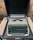 1953 Remington Travel-riter Portable Typewriter Case Made In Holland Types