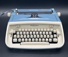 Vintage Royal Aristocrat Typewriter With Carrying Case  Baby Blue  White - Works