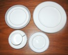 Wedgewood Vera Wang Silver Grosgrain 5 Pc Place Setting Bone China