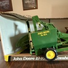 John Deere 1940 12a Combine 1 16 Scale Diecast Blueprint Replica W  Box