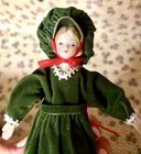 1 12 Scale Victorian Lady Dollhouse Doll Porcelain Green Velvet Dress Miniature
