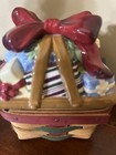Longaberger Little Gift Box Basket With Ceramic Top Lid 2006 Christmas Presents