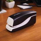 Swingline Breeze Automatic Stapler  Battery Powered  20 Sheets  Black