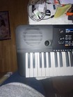 Yamaha Psr-e263 61-key Portable Digital Keyboard Black With Power Adapter