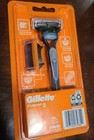Gillette Fusion 5 Razors 1 Razor   2 Cartridges  j9 