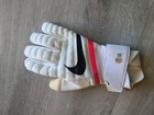 Guillermo  memo  Ochoa Guante Firmado