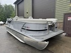 2022 Sylvan 8522 Lz Used