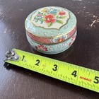 Daher Decorated Ware Tin Gold Trim Floral Lidded Round Trinket Box England 11101