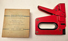 Vintage Bostitch T-5 Stapler And Nearly Full Box Of 5000 Stcr 5019-3 8  Spaples