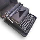 Stunning Vtg 1940s Royal Quiet Deluxe Typewriter W orig Case Portable Round Keys