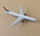 1 400 Boeing 767-400 Delta Airlines N842mh Gemini Jets
