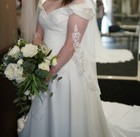 Classic Style Brand New Ivory Wedding Dress Size 10