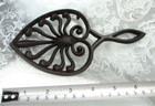 Vintage Wilton Heart-shaped Spade 9    Black Cast Iron Trivet Retro Hot Plate