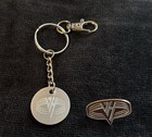 Van Halen Metal Key Chain And Pin Set