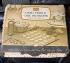 Sears Vintage 19  Piece Aluminum Cooky Press   Cake Decorator Set W box  Manual