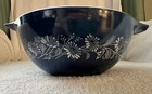 Vintage Pyrex442 Blue white Floral Glass Mixing Bowl 9 In Diameter W  Pour Spout