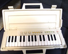 Yamaha Portasound Portable Piano Ps-1  Mini Keyboard nice case  Works   battery