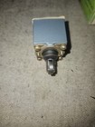 Allen-bradley Z-13948 Limit Switch Operating Head  Type D  Push Roller Head