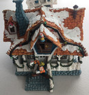 Disney  Christmas Toontown Village Goofy s Bounce House  read Desc 