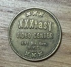 Vintage Peep World Nyc Token