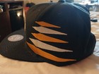 Black Mitchell   Ness Golden State Warriors Nba Snapback     Used W  Stickers 
