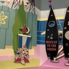 2010 Disney Pin Dateline  Disneyland 1955    rocket To The Moon    Space Ship Le 250