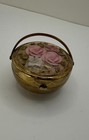 Kigu London Vintage    bouquet    Basket Powder Compact With Floral Top  1950s 