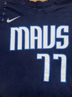 Dallas Mavericks Shirt Luka Doncic  77 Basketball Nike Tee - Large