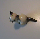 Vintage 1960 s Miniature Hagen Renaker Sitting Mama Siamese Cat 