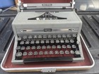 Vintage Royal Quiet De Luxe Typewriter Portable  Hardshell Carry Case