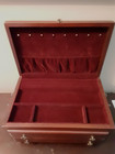 Vtg  Reed   Barton Jewelry Organizer  Dresser Box Mahogany Chest Near Mint Cond 