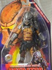 Neca Ultimate Alien Hunter Cracked Tusk Predator 8  Articulated Action Figure