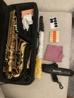 Perfect Condition Gold Alto Saxophone Set W  Case And All Accessories 